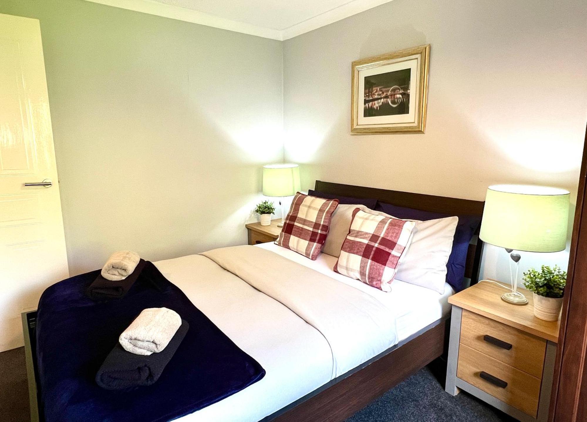 Spacious 2 Bed-Flat In Glasgow City - Free Parking Eksteriør billede