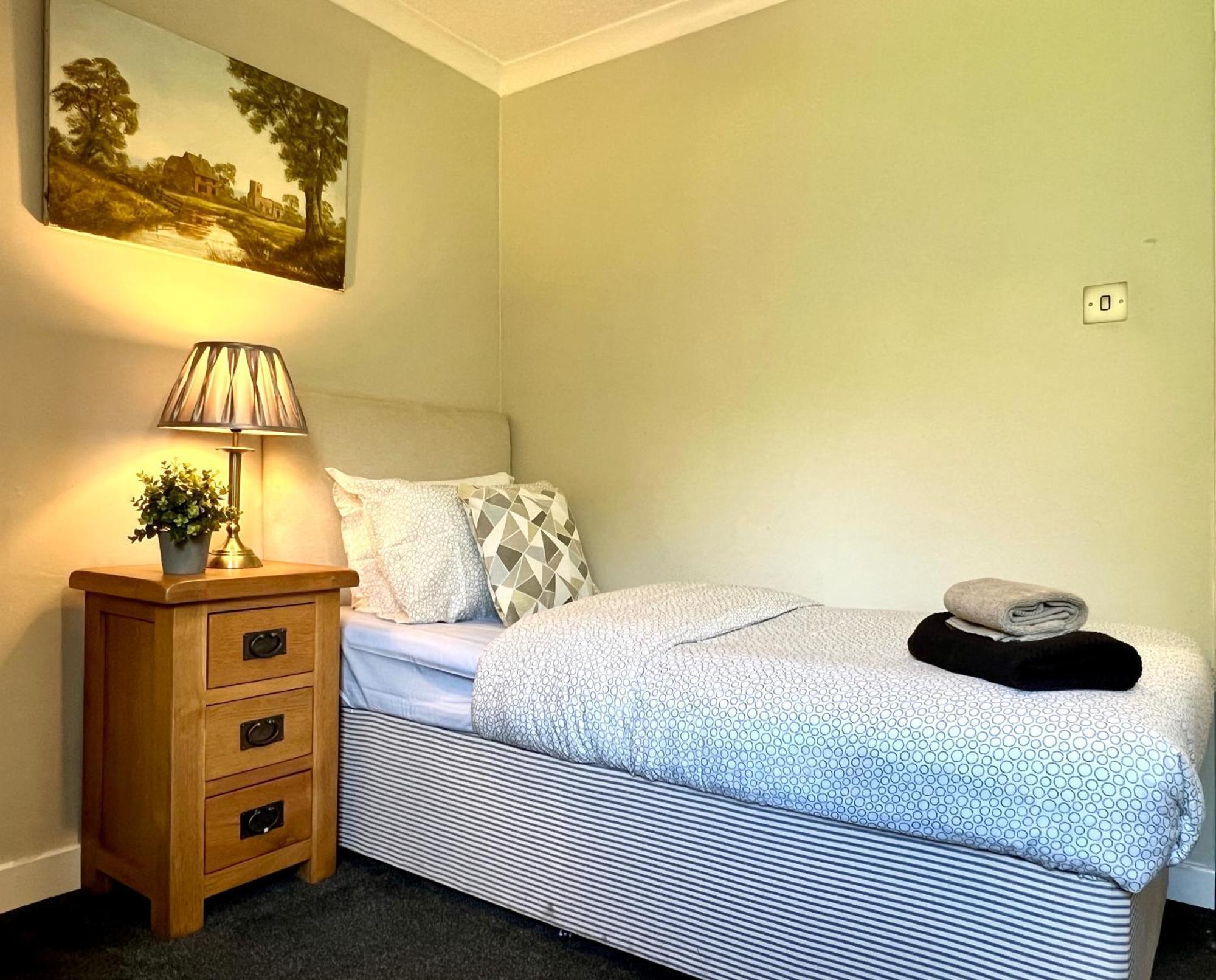 Spacious 2 Bed-Flat In Glasgow City - Free Parking Eksteriør billede
