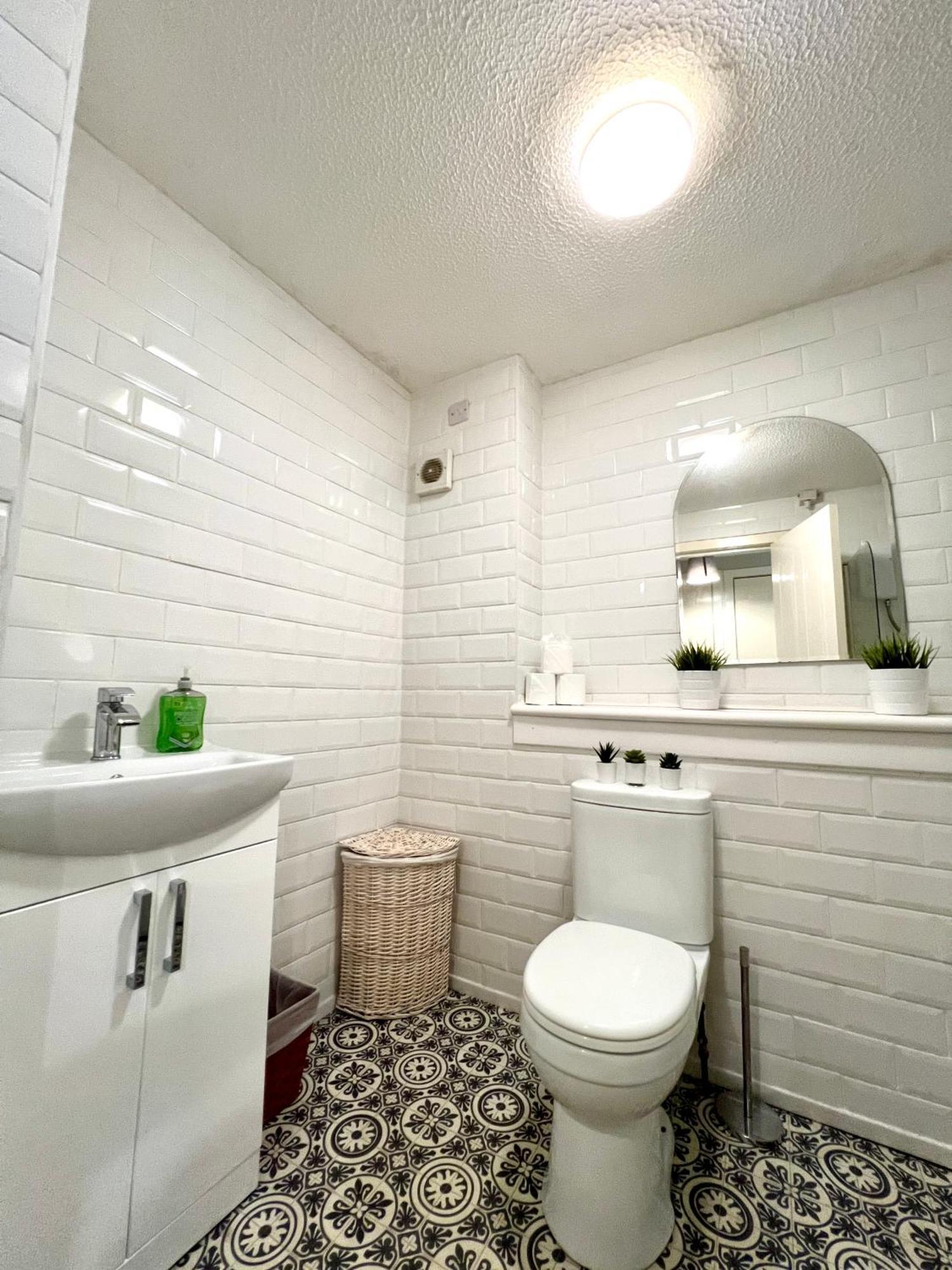 Spacious 2 Bed-Flat In Glasgow City - Free Parking Eksteriør billede